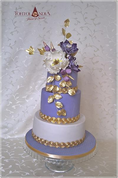 Elegant flowers cake - Cake by Tortolandia