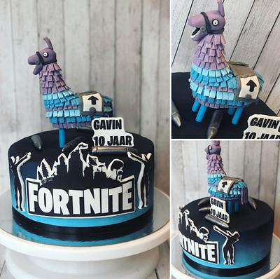 Fortnite  - Cake by Jenny's Cakery 