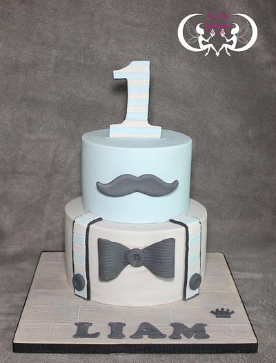 mustache cake  - Cake by Les fees gourmandes