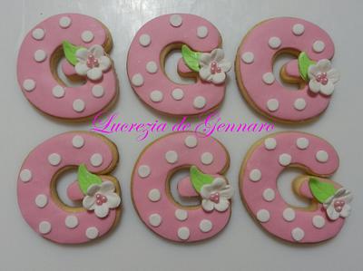 pink cookies - Cake by sweet_sugar_crazy