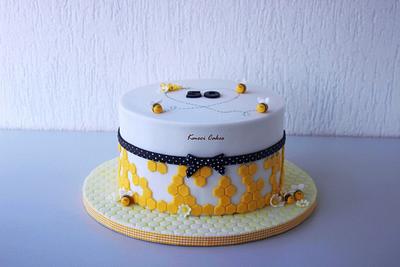 BEE HAPPY - Cake by Kmeci Cakes 