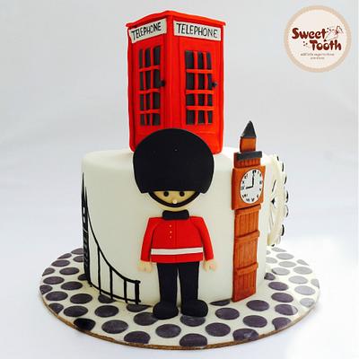 London Love <3 - Cake by Swati Deroliya