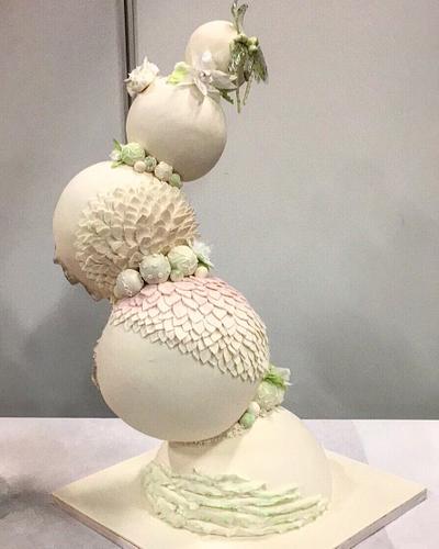 Fantasy wedding cake - Cake by Cupcakedromen (Wanda) 