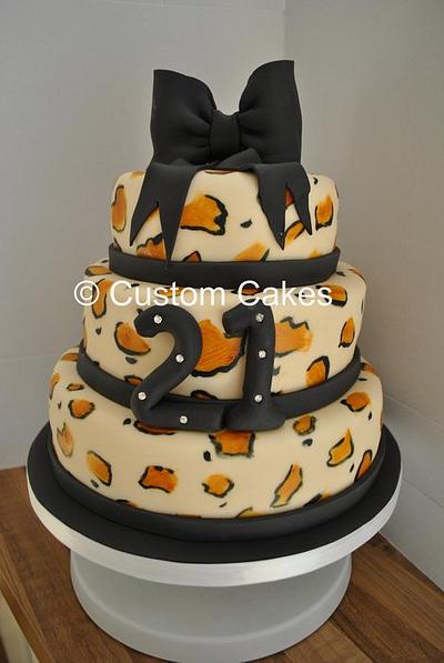 Lovin' Leopard Print - Cake by Custom Cakes