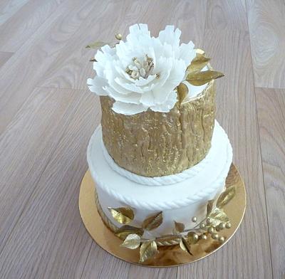 White & gold celebration  - Cake by Janka
