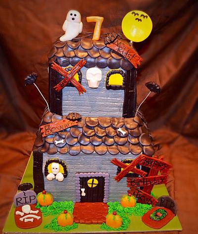 Haunted House Cake - Cake by Rita's Cakes