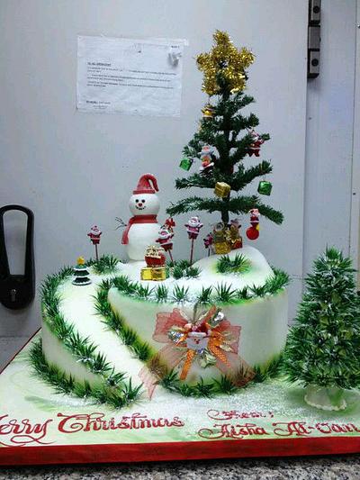 christmas cake by Opera Paris Kuwait  - Cake by OperaKuwait
