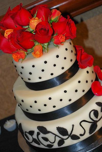 Black and White Wedding - Cake by Alison