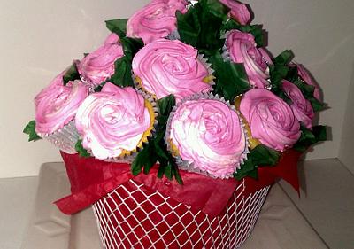 Valentine Cupcake Bouquets. - Cake by Bakemywaytoheaven