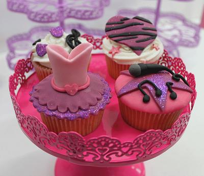 Violetta birthday cupcakes - Cake by Artym 