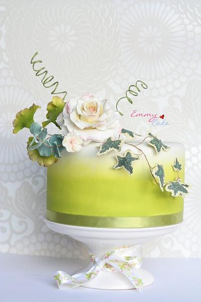 rose and airbrushed cake - Cake by Emmy 