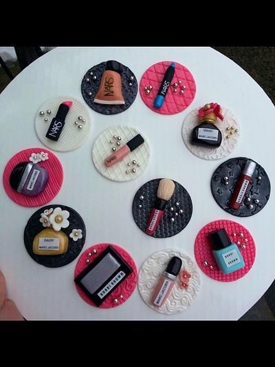 Makeup Cupcake Toppers - Cake by Rosi 