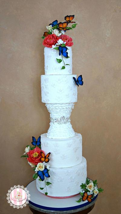 Butterflies and Peoneys  - Cake by Sweet Surprizes 