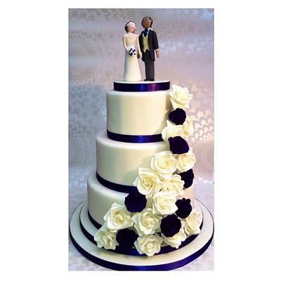 Cream and purple wedding cake - Cake by Lolobo72