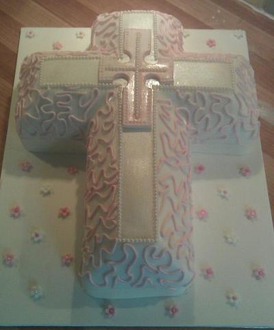 Christening cross - Cake by Sarah McCool