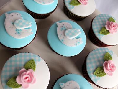 Birdie cupcakes - Cake by Kateřina Lončáková