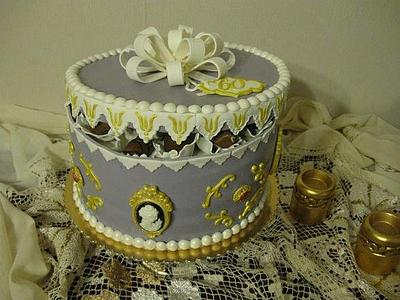 Vintage box - Cake by Wanda