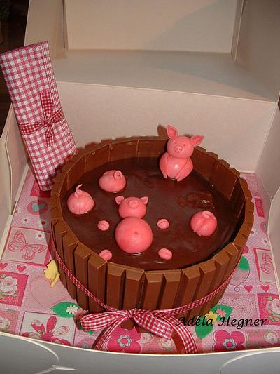 Good-luck pig cake - with KitKat - Cake by Adéla