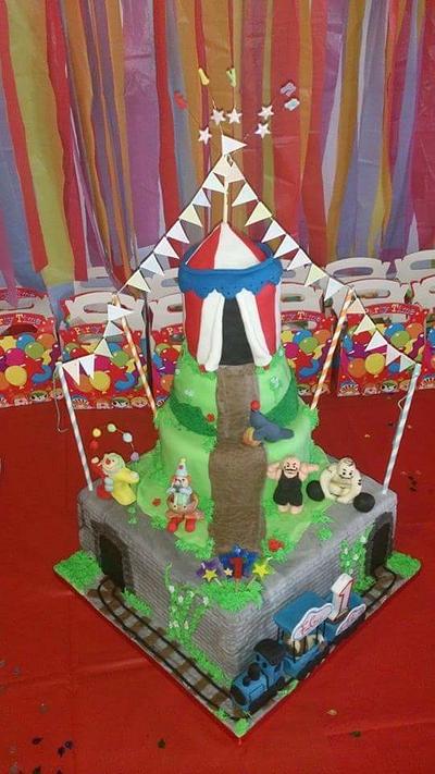 All The Fun Of The Circus  - Cake by Oh Cake Crumbs 