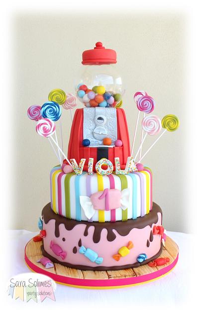 Candy explosion cake  - Cake by Sara Solimes Party solutions