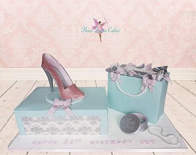 Shoebox cake - Cake by Lisa-Marie Gosling