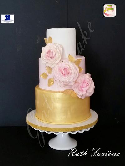 Wedding cake Roses - Cake by Ruth - Gatoandcake