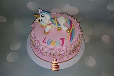 Unicorn cake - Cake by Pluympjescake