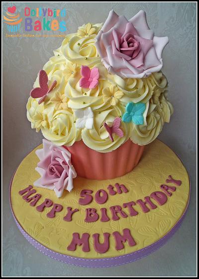 Roses & Butterfly's - Cake by Dollybird Bakes