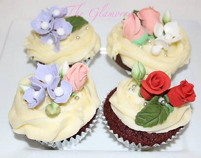 Cupcake madness - Cake by theglamorouscakes