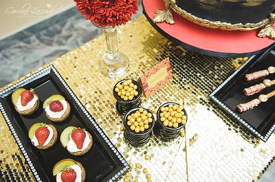 Black red and  gold  cake sweet table - Cake by DIVA OF CAKE 
