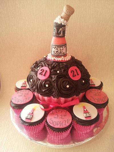21st giant champagne cupcake - Cake by Sweetlycakes