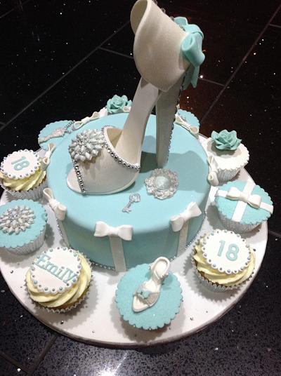 Tiffany inspired bling shoe - Cake by Andrias cakes scarborough