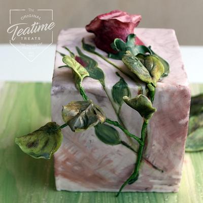 Painted Roses - Cake by Tayyaba Usman
