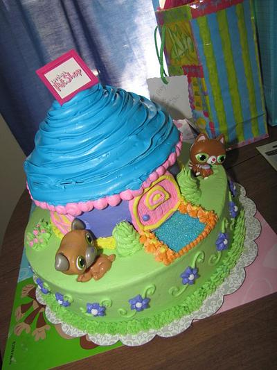 Littlest Pet Shop - Cake by Tiffany Palmer