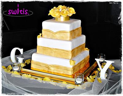 gold wedding cake - Cake by switis