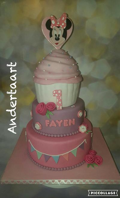 Minnie mouse cake  - Cake by Anneke van Dam