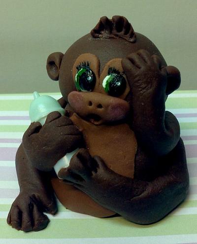 Baby fondant monkey with its bottle - Cake by Tya Mantooth