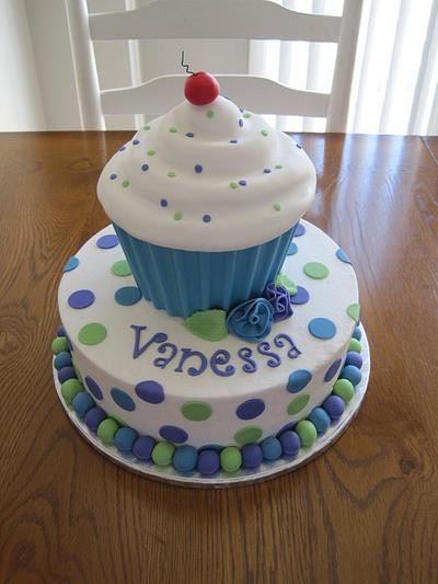 Giant Cupcake Cake - Cake by Robyn Morrison