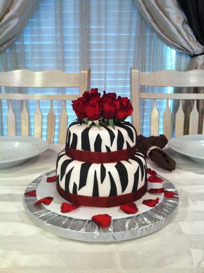 Roses and Zebra - Cake by sassy1021