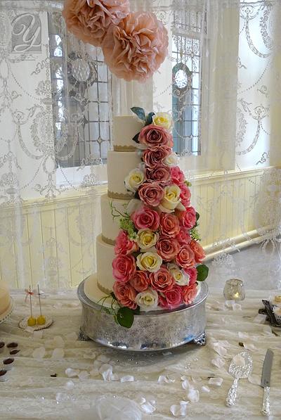 Timelessly Elegant - Cake by UNIQUE CAKES, by Yevnig