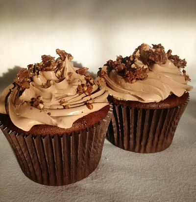 Ferrero Rocher Cupcakes - Cake by Louise Davidson & Michelle Kennedy