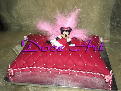 Minnie Mouse pillow cake II - Cake by Magda Martins - Doce Art