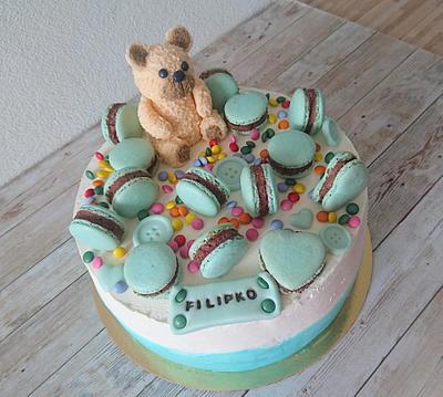 Birthday  cake with macarons and bear - Cake by Janagla