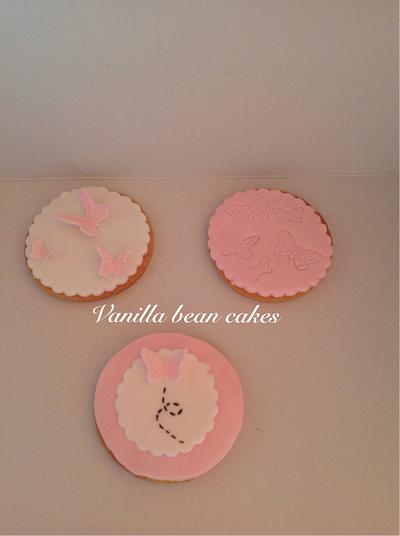 Butterfly cookies - Cake by Vanilla bean cakes Cyprus