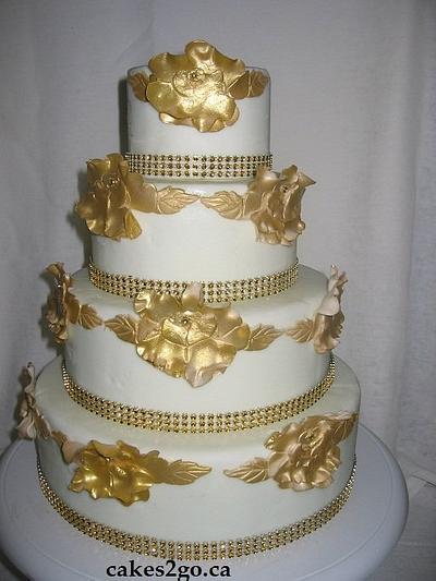 Gold Rose Wedding Cake - Cake by cakes2gobymayanaji