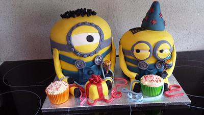 Minions party time... - Cake by sofeesmum