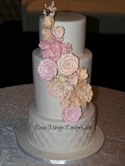 Blush roses wedding cake - Cake by Doux Mirage - Design Sucré