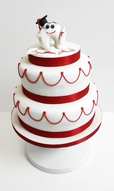 dentist graduation cake - Cake by Yummy Cake Shop