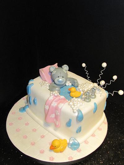 me to you bath time  - Cake by d and k creative cakes