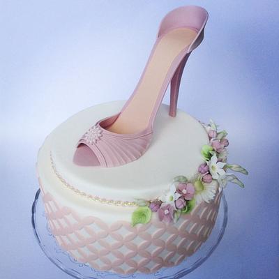 Shoes...mon amour - Cake by spoonfullofsugar